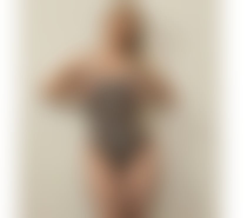 Escorts West Yorkshire Leeds - Photos for Elegant Milf👠👠 45 years outcall available.