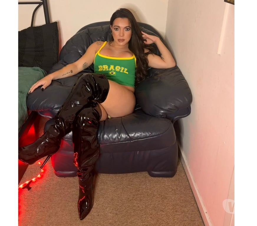 Trans Escorts Cardiff Cardiff City Centre - Cardiff - Photos for Charlotte Brazilian