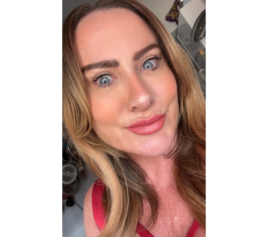Adult Entertainment Surrey Guildford - Photos for Hone_Alone_Hollie