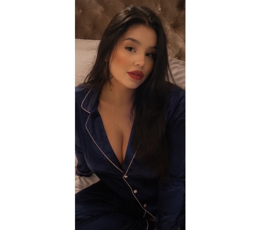 Escorts South West London Tooting Broadway - South West London - Photos for SERENA SENSUAL, ATTRACTIVE AND CHARMING BRUNETTE 💋