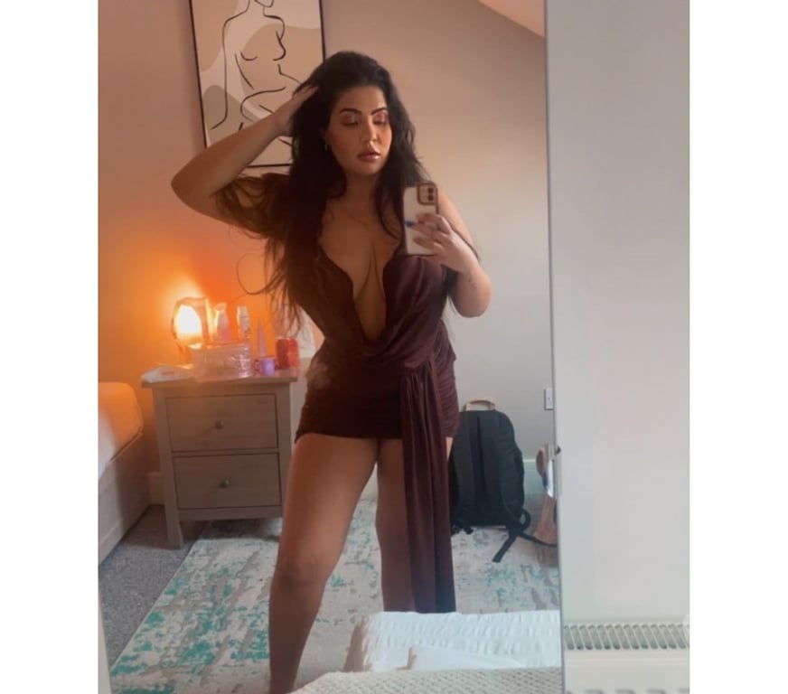 Escorts South West London Tooting Broadway - South West London - Photos for SERENA SENSUAL, ATTRACTIVE AND CHARMING BRUNETTE 💋