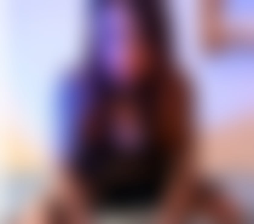 Trans Escorts Central London London Bridge Station - Central London - Photos for Petite trans girl looking to serve & please!