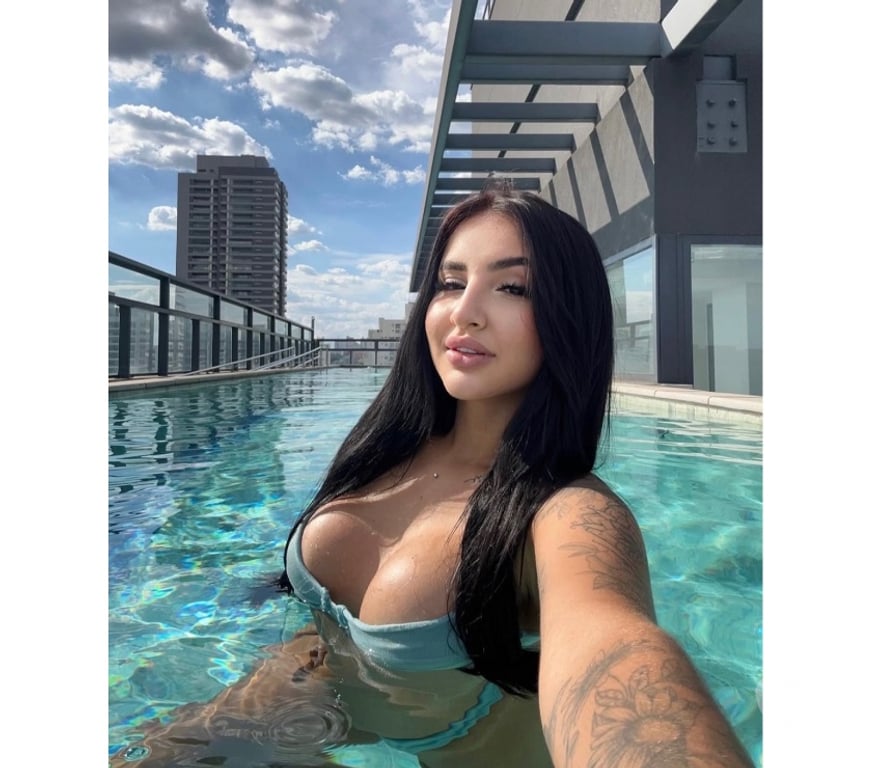 Escorts Hertfordshire Three Rivers - Photos for CHARMING AND SEXY BRAZILIAN BRUNETTE🔥