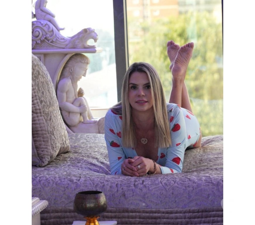 Escorts North London North Finchley - North London - Photos for Sara Hot Brazilian👠High Class! Party Girl 🥂