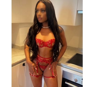 Escorts and Massages Canary Wharf East London - Photos for Larissa Naughty GFE 😋