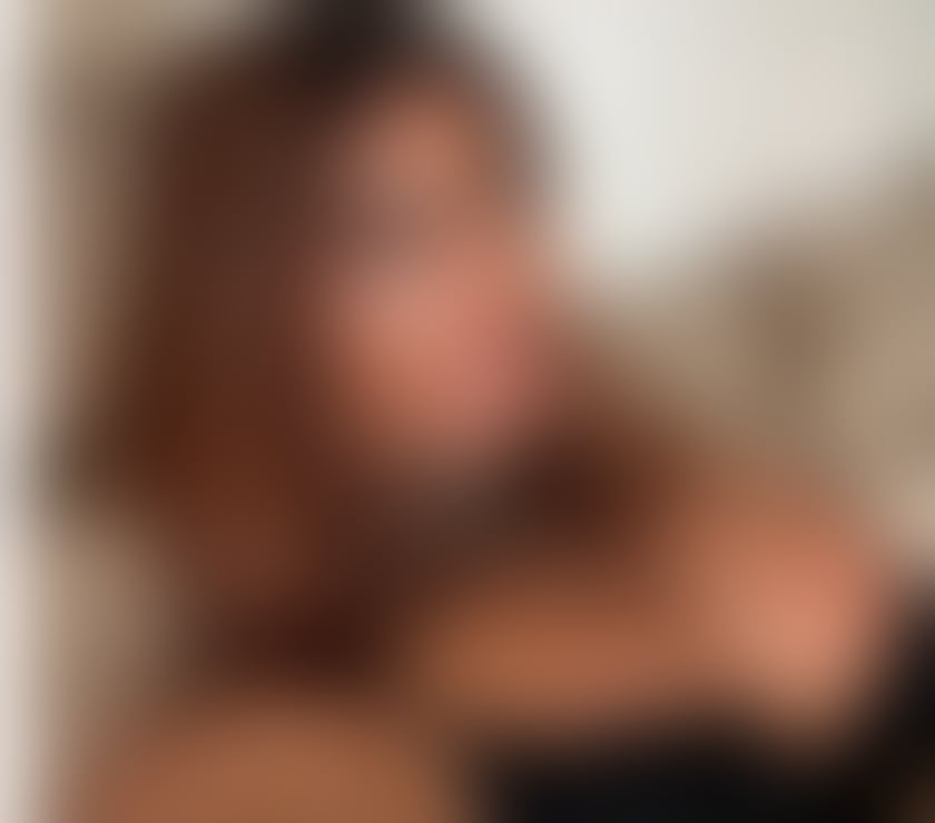 Photos for ELENA British 2 days only 💦😈 owo