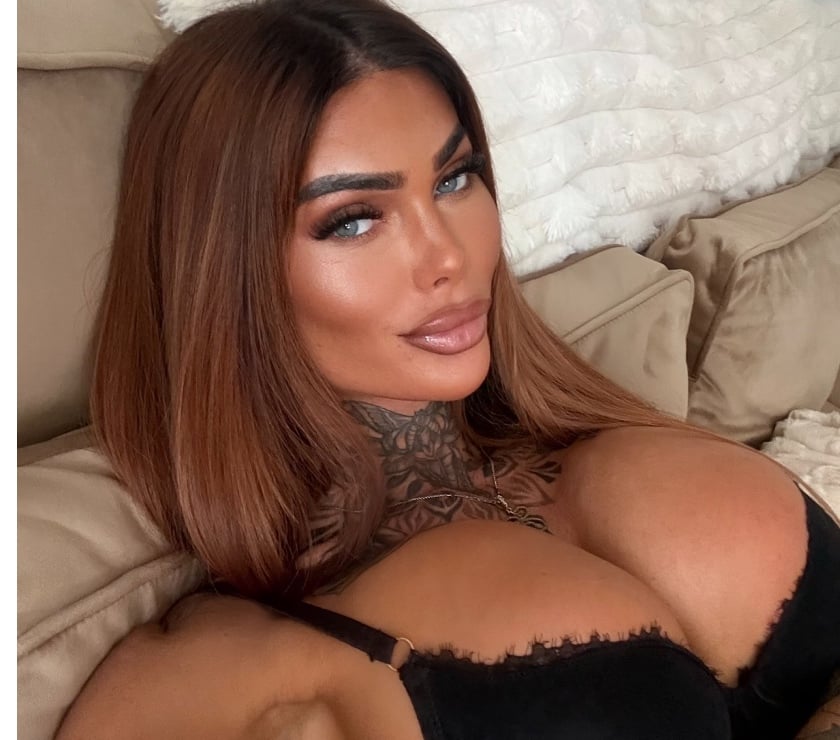 Photos for ELENA British 2 days only 💦😈 owo
