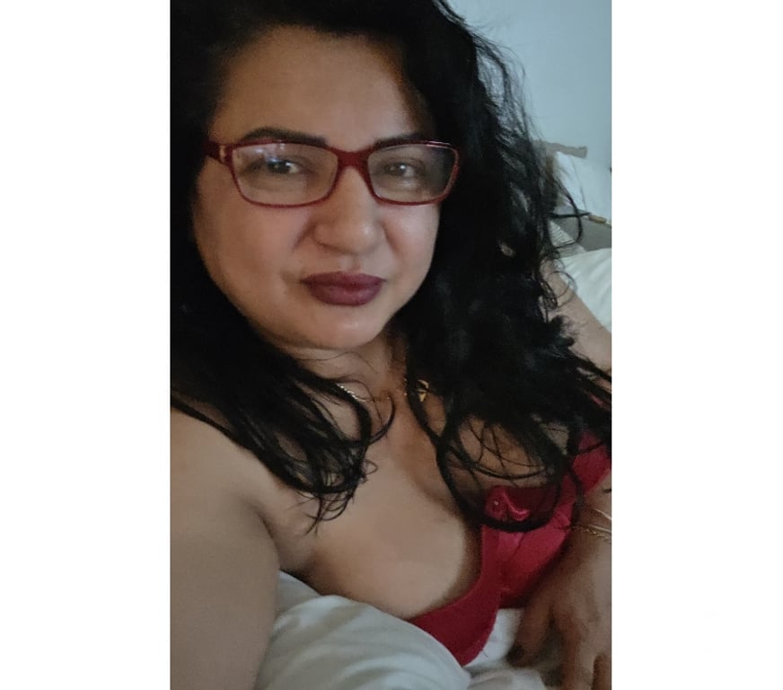 Escorts Kent Gravesham - Photos for Julie GFE brazilian 🇧🇷🇧🇷