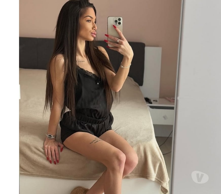 Escorts Hertfordshire Watford - Photos for Hey i m new here 🌹only outcall