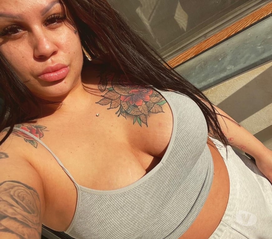 Escorts East London Chingford - East London - Photos for ✨ZARA 💯new baddie in town😏Cheeky tattooed and