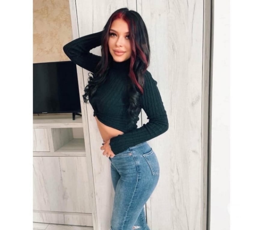 Escorts North London South Tottenham - North London - Photos for ✅Julia incoll&outcoll just for you💋💚
