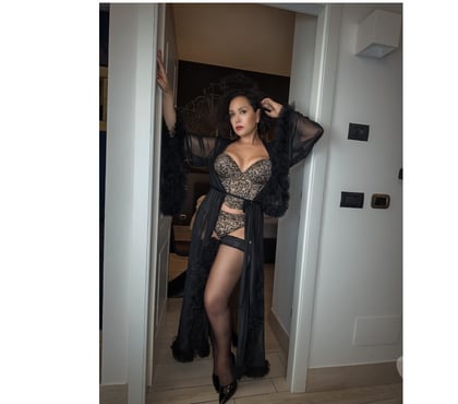 Escort Sittingbourne Swale - Photos for GIULIA SUPERMILF HOT GIRL