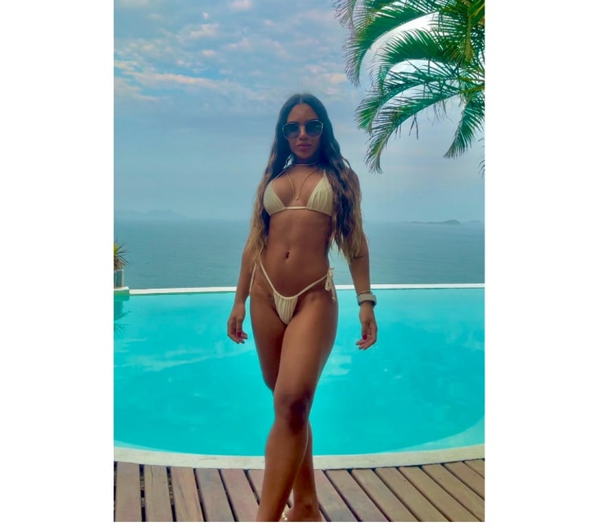 Escorts East London Canary Wharf - East London - Photos for Larissa – Elegant Brazilian Beauty 🇧🇷✨