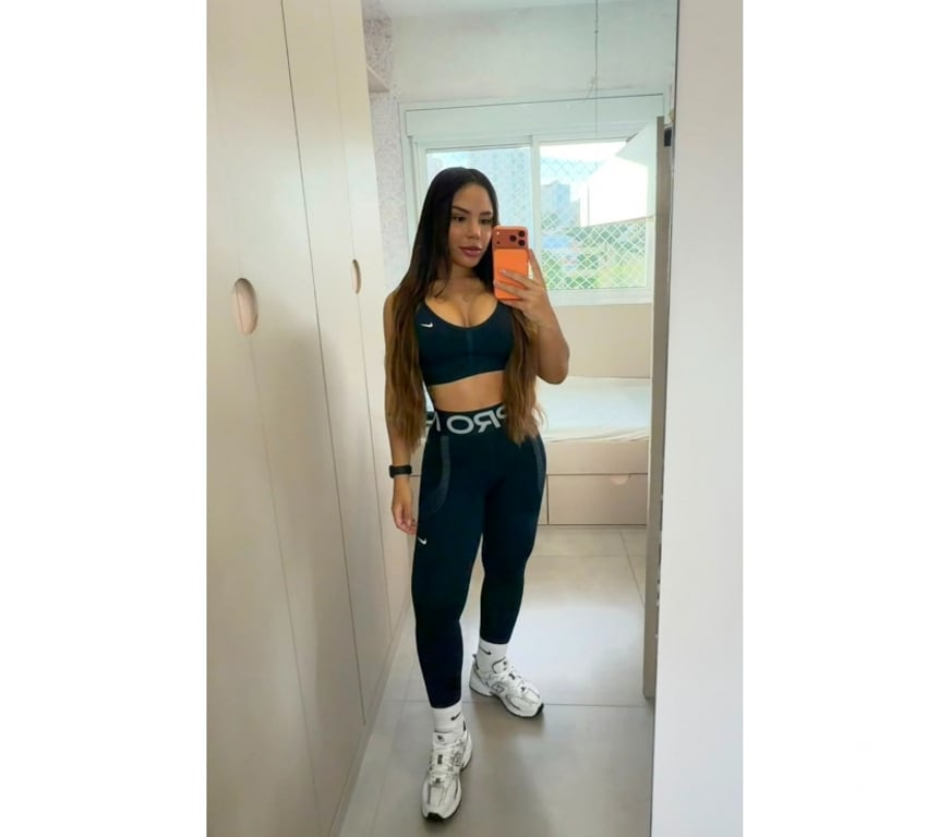 Escorts East London Canary Wharf - East London - Photos for Larissa – Elegant Brazilian Beauty 🇧🇷✨