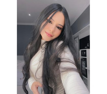  Escorts & Erotic Massage Bromley by Bow East London - Photos for Lara Small Girl ✅️❤️