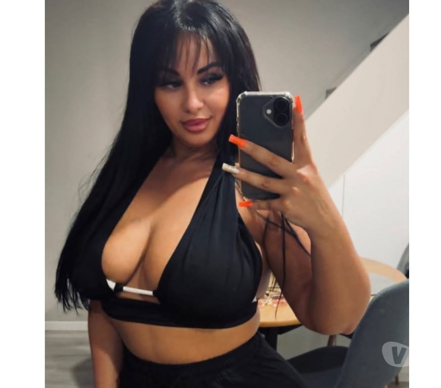 Escorts East London Homerton - East London - Photos for Naughty Candy milf xx