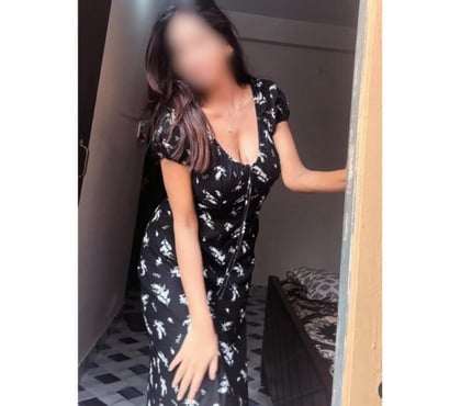 Escorts Hounslow Central Station Hounslow - Photos for Indian girl pretty in Hounslow