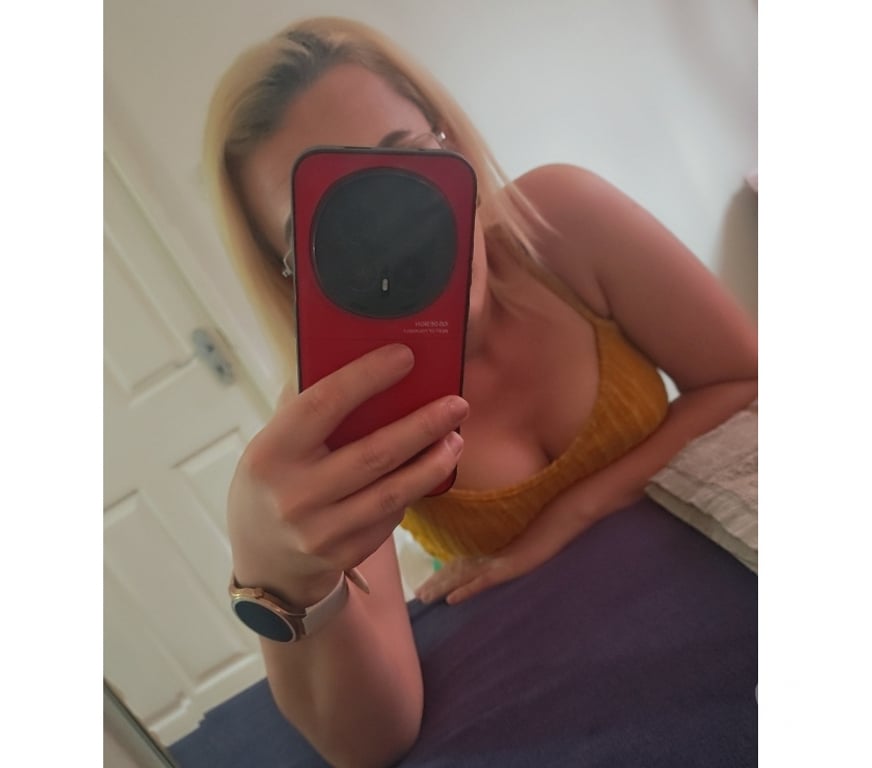 Escorts West Yorkshire Leeds - Photos for ✨️Aleza back in town sexy blonde big ass🍑✨️
