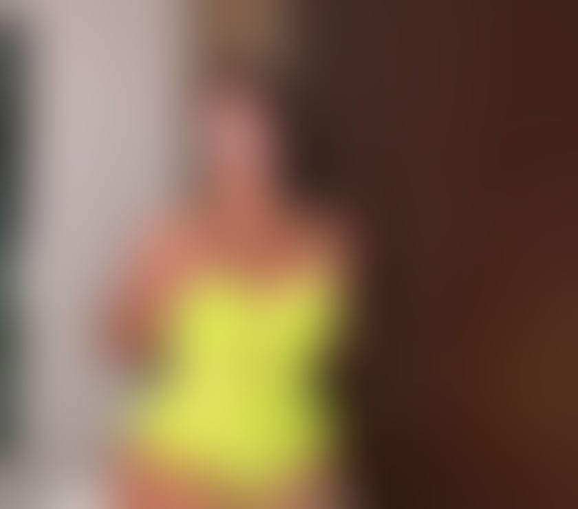 Trans Escorts East London Stratford - DLR Station - East London - Photos for Chloe trans Let’s go party 💫😈🥵