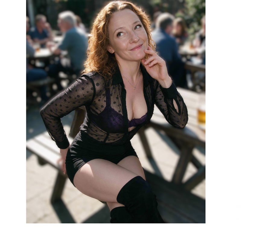Escorts Nottinghamshire Nottingham - Photos for GREEDY REDHEAD HOTWIFE MILF RAQUEL VAN ZANT