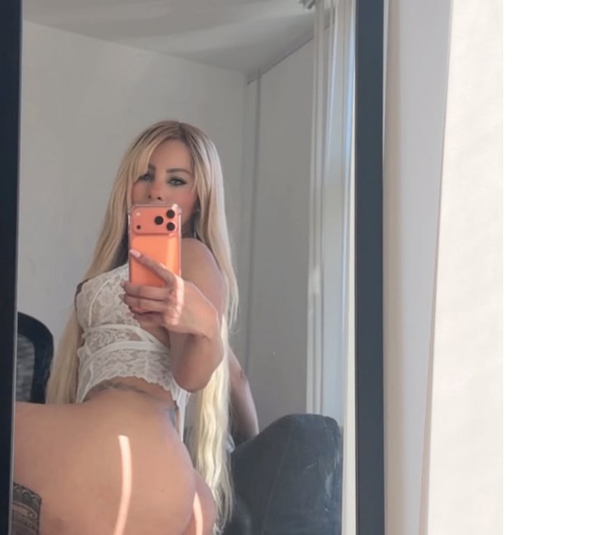 Escorts East London Leytonstone - East London - Photos for Luna 👱🏼‍♀️🇧🇷 here’s now