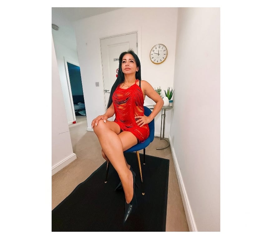 Escorts Essex Braintree - Photos for Gaby🍾🔥Beautiful Natural Brazilian party girl 🔥🍾