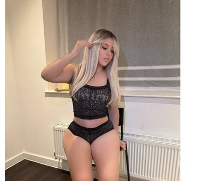 Escorts Norwich Over The Water Norwich - Photos for Haziran new girl ❤️❤️😘