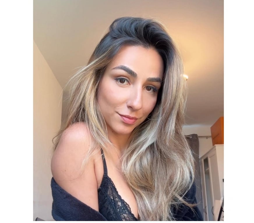 Escorts East London Beckton - East London - Photos for ⚜️ Astonishingly Beautiful Blonde Brazilian Model