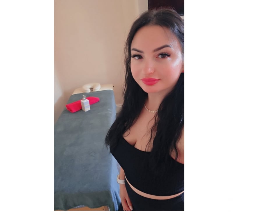 Escorts West Yorkshire Leeds - Photos for Professional Deep tissue massage by Jennifer 💆