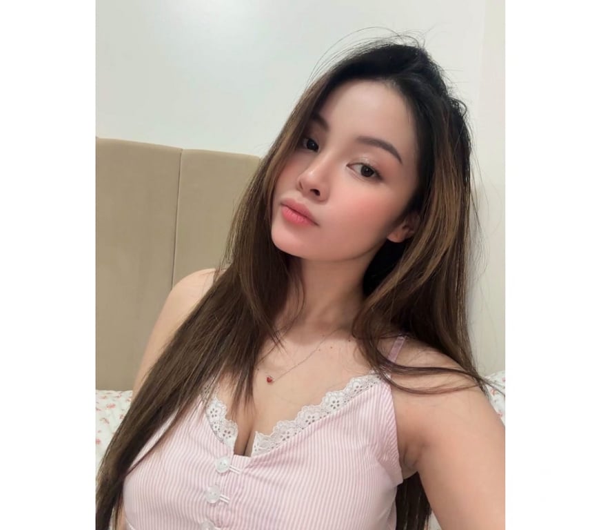 Escorts York York City Centre - York - Photos for A petite and cute Asian beauty