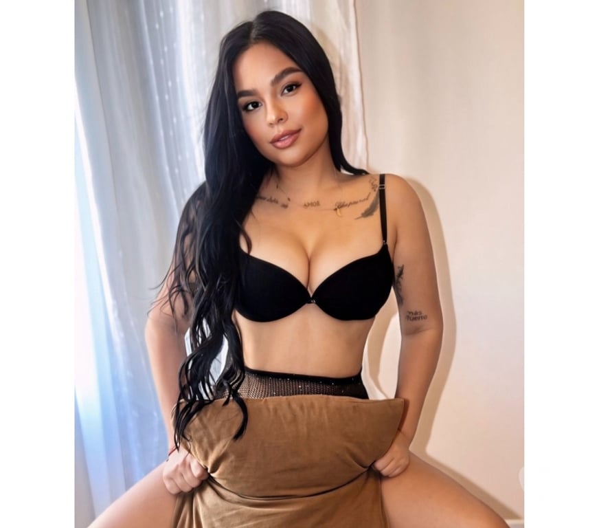 Escorts South East London Woolwich - South East London - Photos for New Latina in the Area 🌸Carolina 🍑
