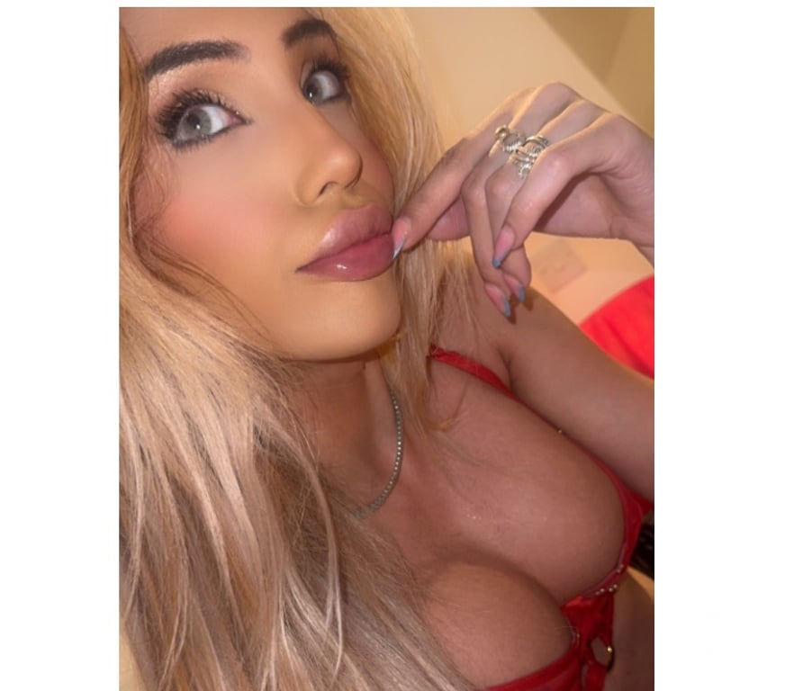 Trans Escorts West Midlands Birmingham - Photos for Ts DreamDoll Khalifa last few nites TOP VIDCALLVERIFY