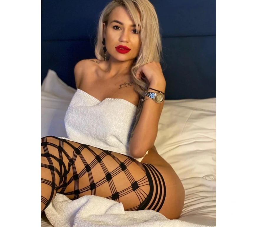 Escorts Staffordshire Stafford - Photos for New Girl in Town ❤️😘