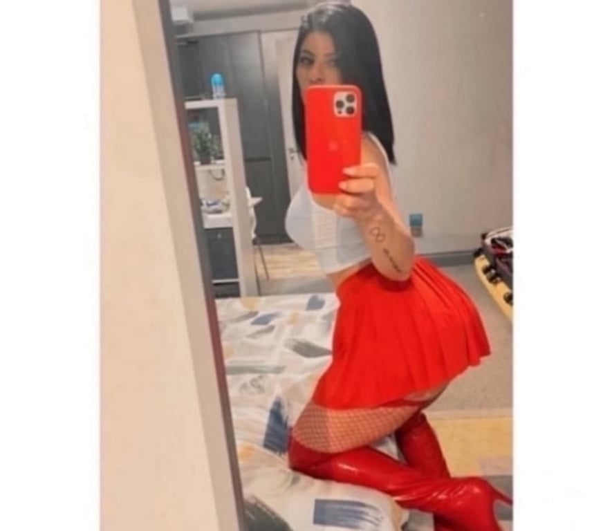 Escorts Cardiff Cardiff City Centre - Cardiff - Photos for DÉBORA BRAZIL🇧🇷PARTY GIRL🔥QUEEN OF STRAPON🍆👑