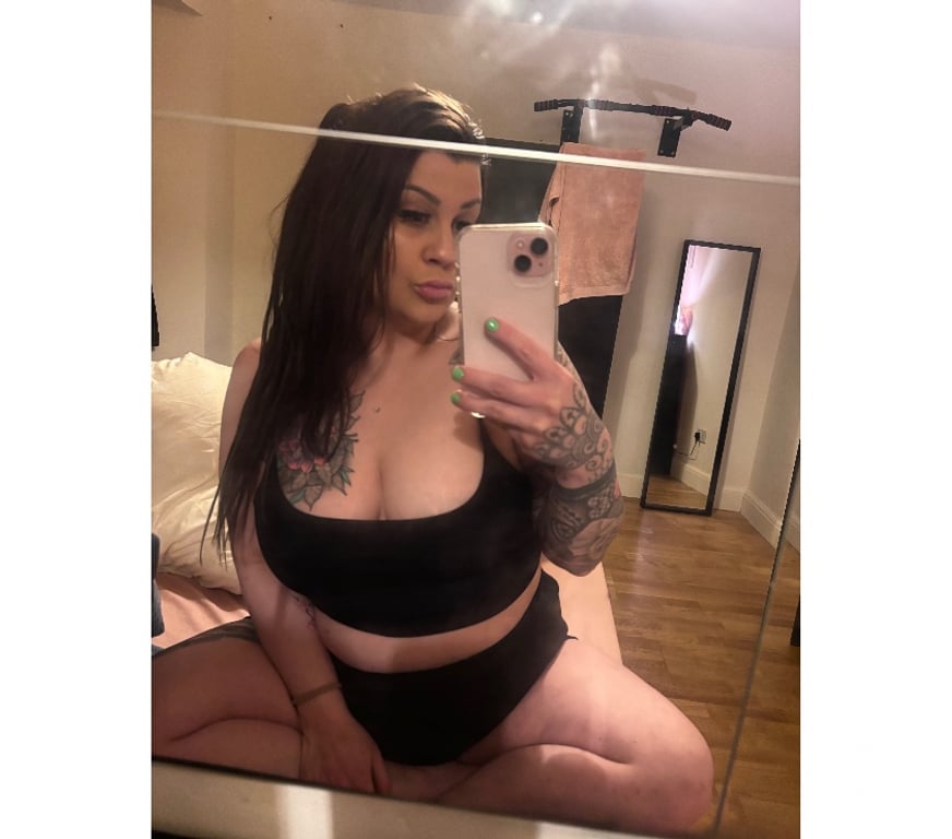 Escorts East London Walthamstow - East London - Photos for ✨ZARA 💯new baddie in town😏Cheeky tattooed and busty
