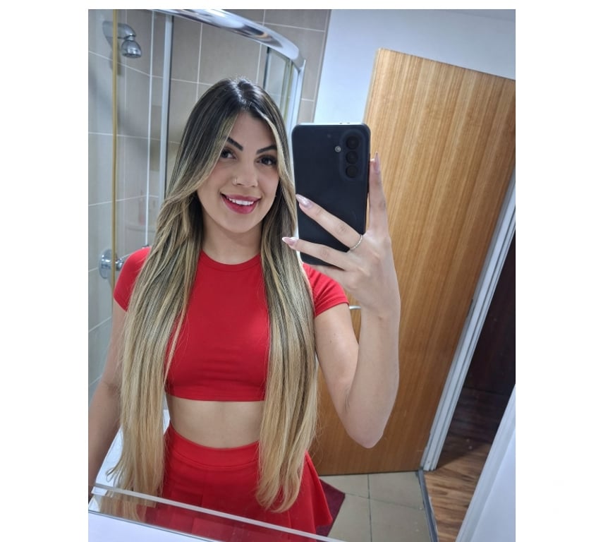 Escorts Hull Hull City Centre - Hull - Photos for Bella — Elegant, Affectionate, and Authentic ✨