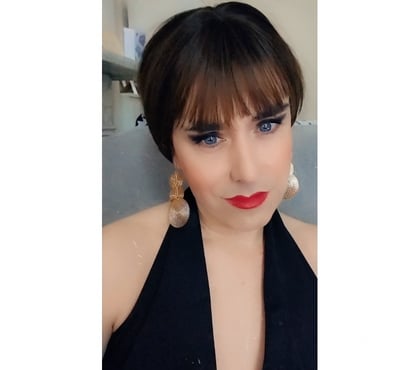 Gay Dating Ealing Broadway West London - Photos for Beautiful crossdresser looking young straight men