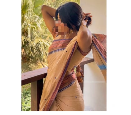  Escorts & Erotic Massage Redbridge East London - Photos for Varnika Myanmar Tamil Indian Girl