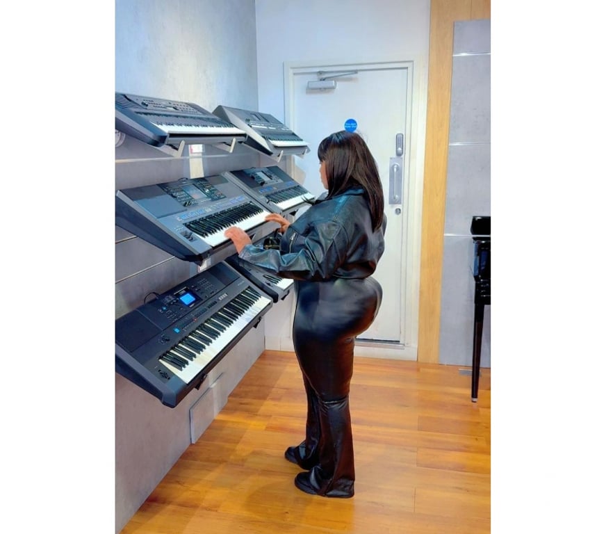 Escorts East London Redbridge - Photos for African Queen best masseuse
