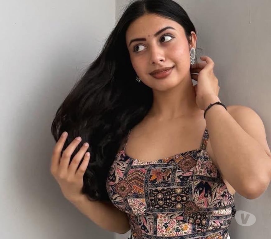 Escorts South East London Croydon - Photos for Delightful and Cultured Indian Companion in Your City.