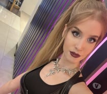 Photos for New in town, text me on whatsapp