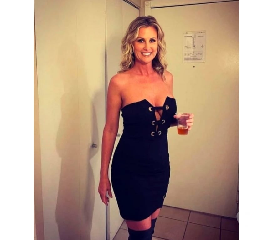 Escorts West London West Kensington - West London - Photos for Alice wonderful mature lady