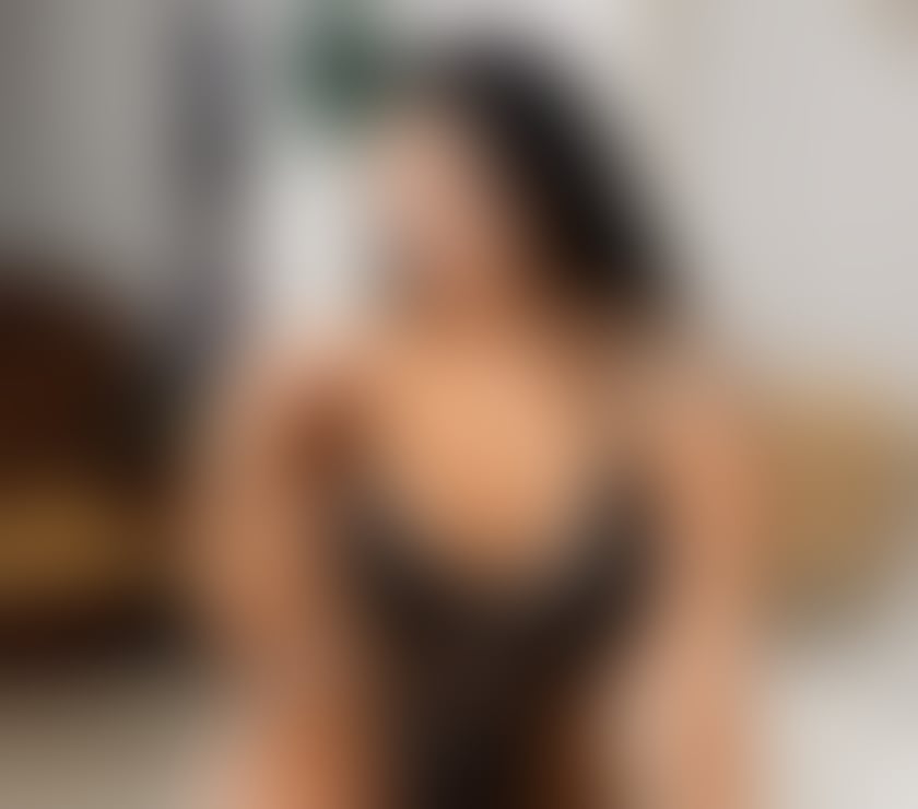 Escorts South East London Bromley - Photos for ❤️🔥Débora Curly Hair ⏰In Bromley 🔥❤️