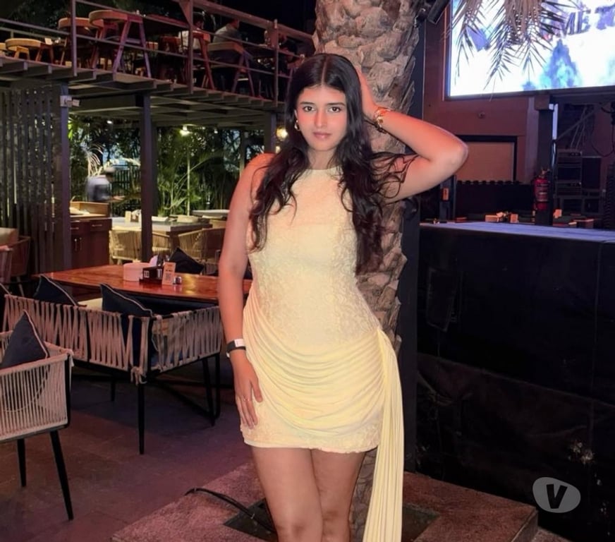 Escorts East London Redbridge - Photos for Charming and Captivating Indian Companion in your city
