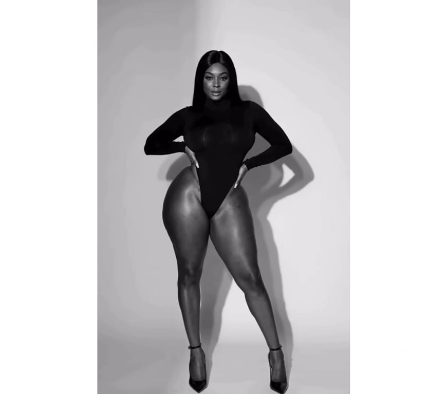 Escorts North London West Hackney - North London - Photos for Lara festive party girl🥂🔞