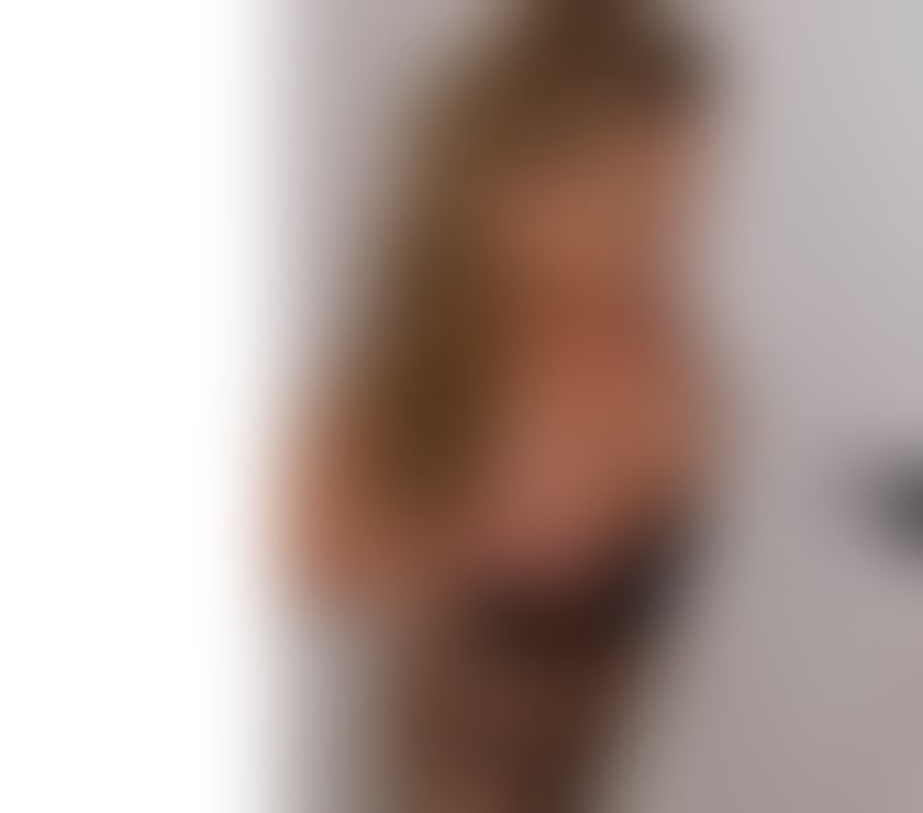  Escorts Bradford City Centre Bradford - Photos for Horny golden English milf