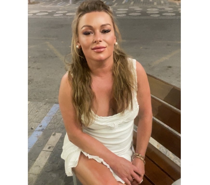 Escorts West Yorkshire Bradford - Photos for Horny golden English milf