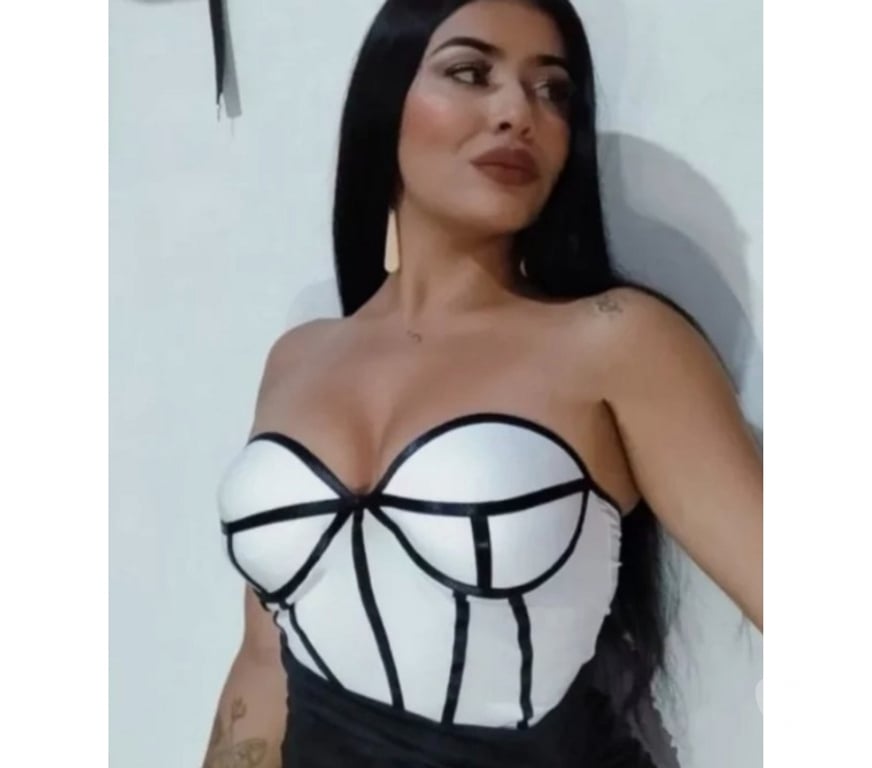 Escorts Hampshire Portsmouth - Photos for AMAZING BODY OWO NO RUSH REAL BIG BOOMS