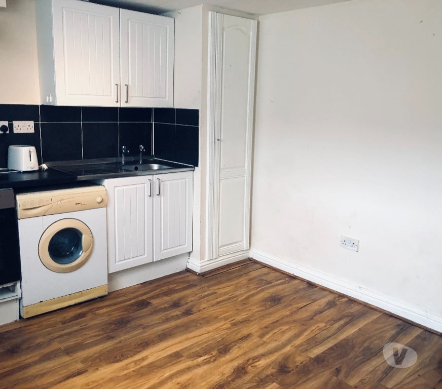 Property to Rent Kent Dover - Photos for studio flat to let in Dover near town centre available now