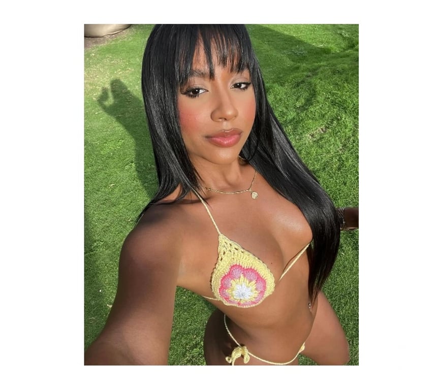 Escorts West London Hounslow - Photos for ELEGANT & CHARMING🦋LATINA BEAUTY🍑HOT MOMENTS